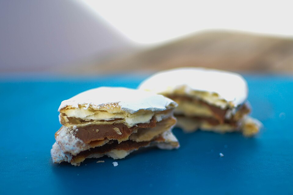alfajor santafesino - Traditional Argentina dish