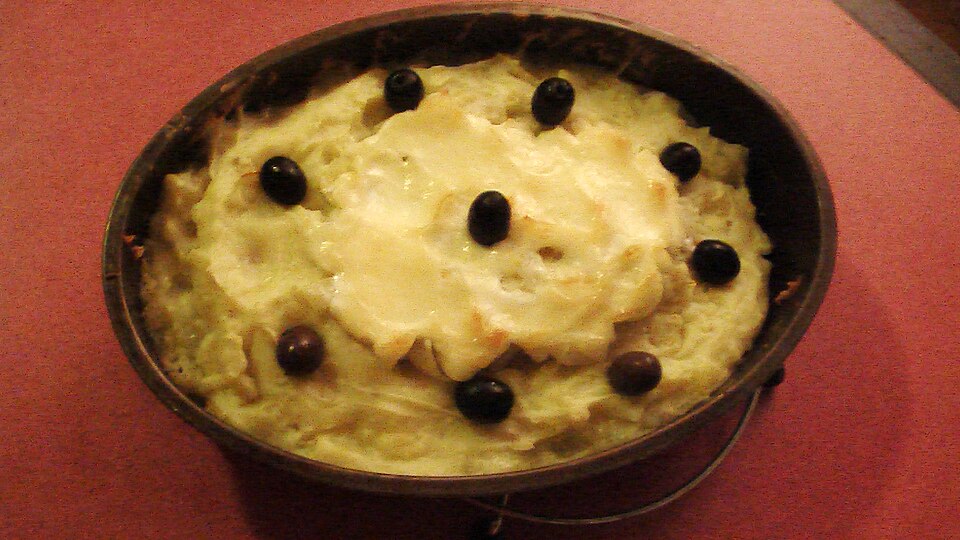 Bacalhau à Zé do Pipo - Traditional Portugal dish
