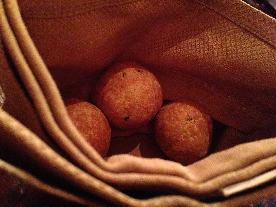 Carthay Signature Fried Biscuits - Traditional United States of America dish