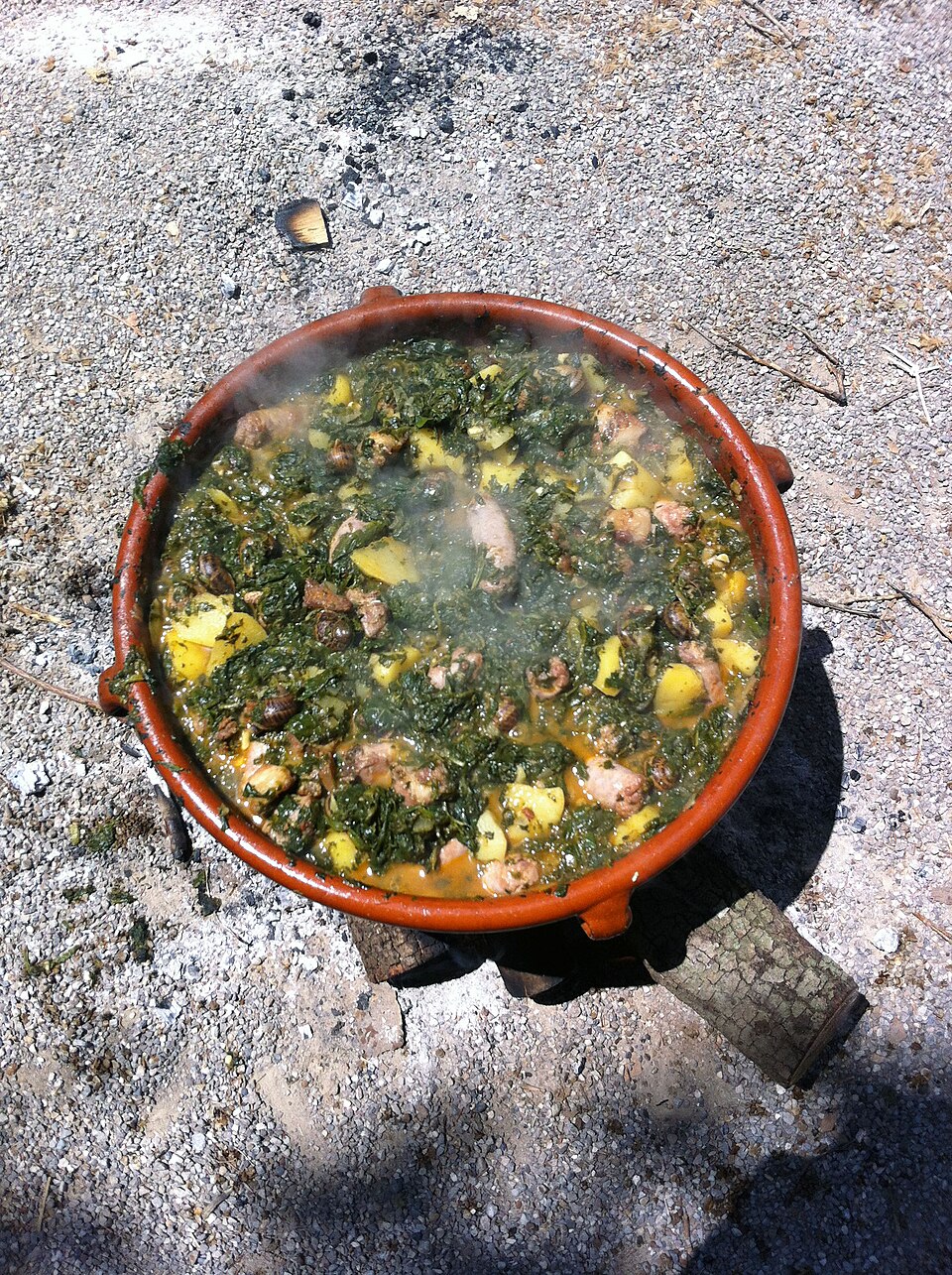 Cassola de tros de Juneda - Traditional Spain dish