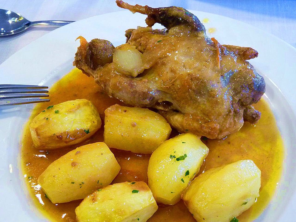 Codornices estofadas - Traditional Spain dish