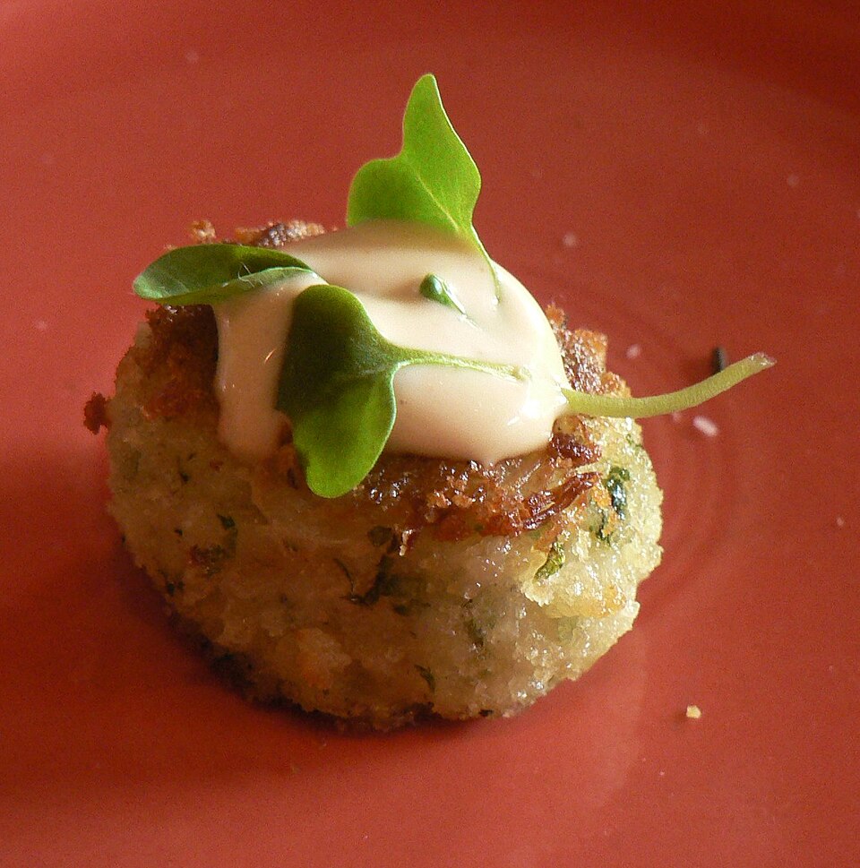crab cake - Traditional United States of America dish