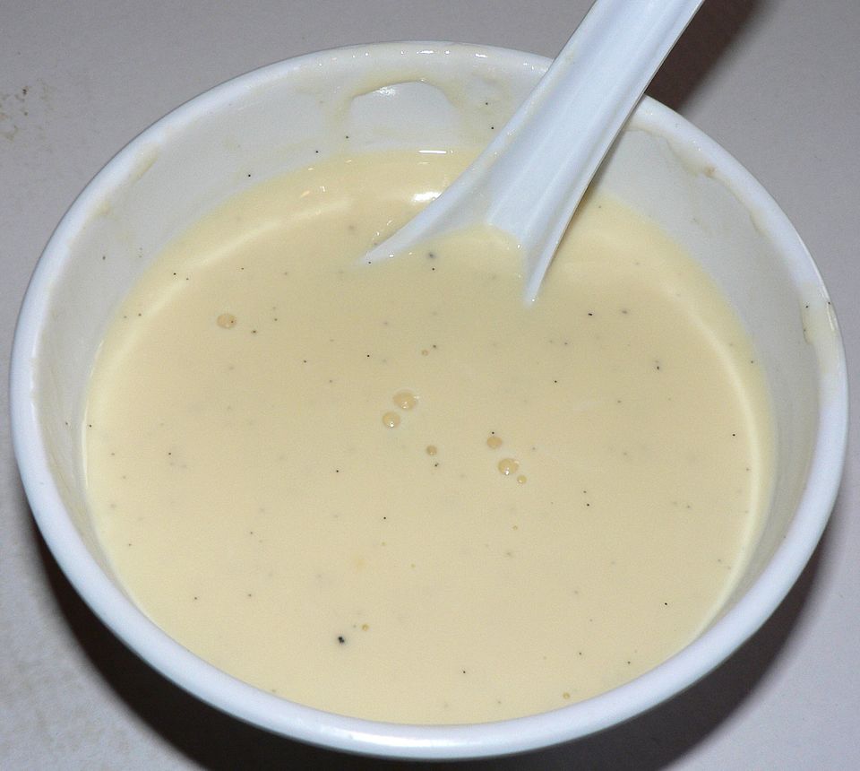 crème anglaise - Traditional France dish