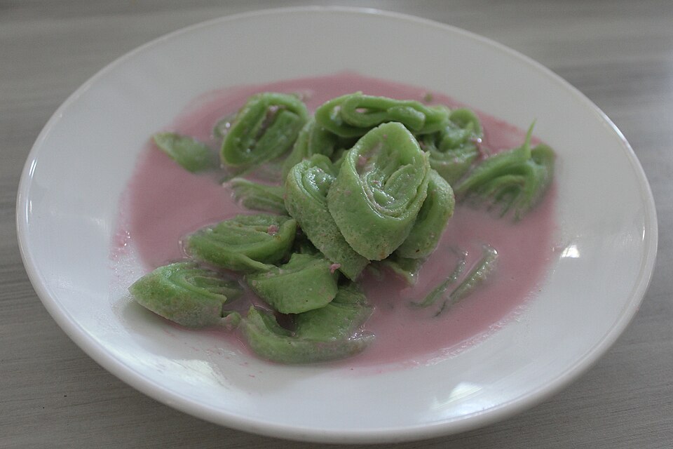 dadar gunting - Traditional Indonesia dish