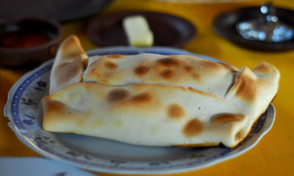 empanada de pino - Traditional Chile dish