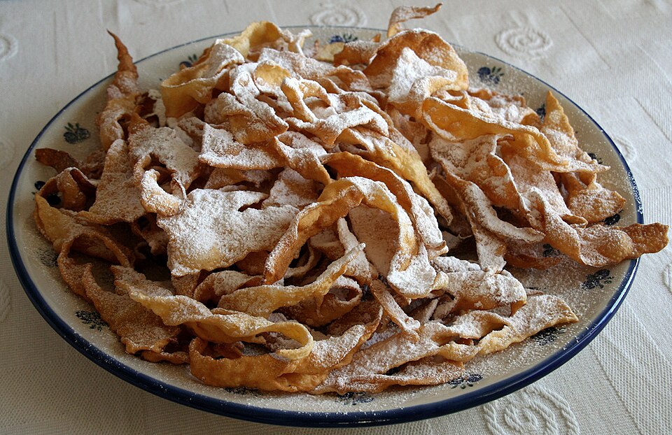 faworki - Traditional Poland dish