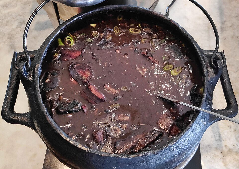 feijoada - Traditional Portugal dish