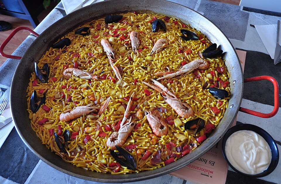 fideuà - Traditional Spain dish
