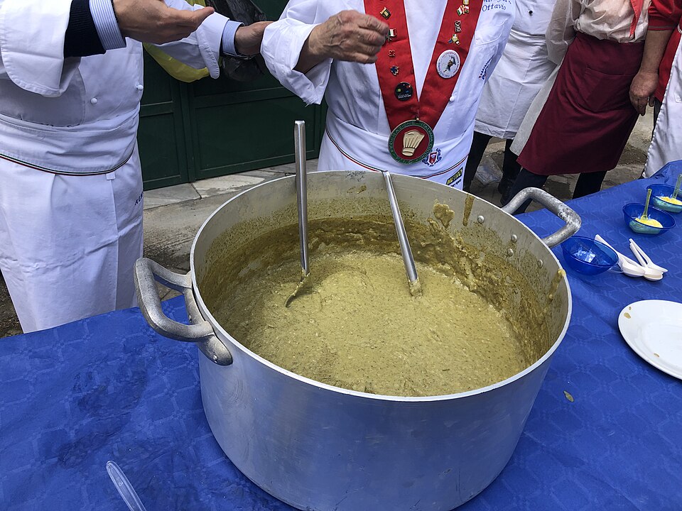 Frascatula - Traditional Italy dish