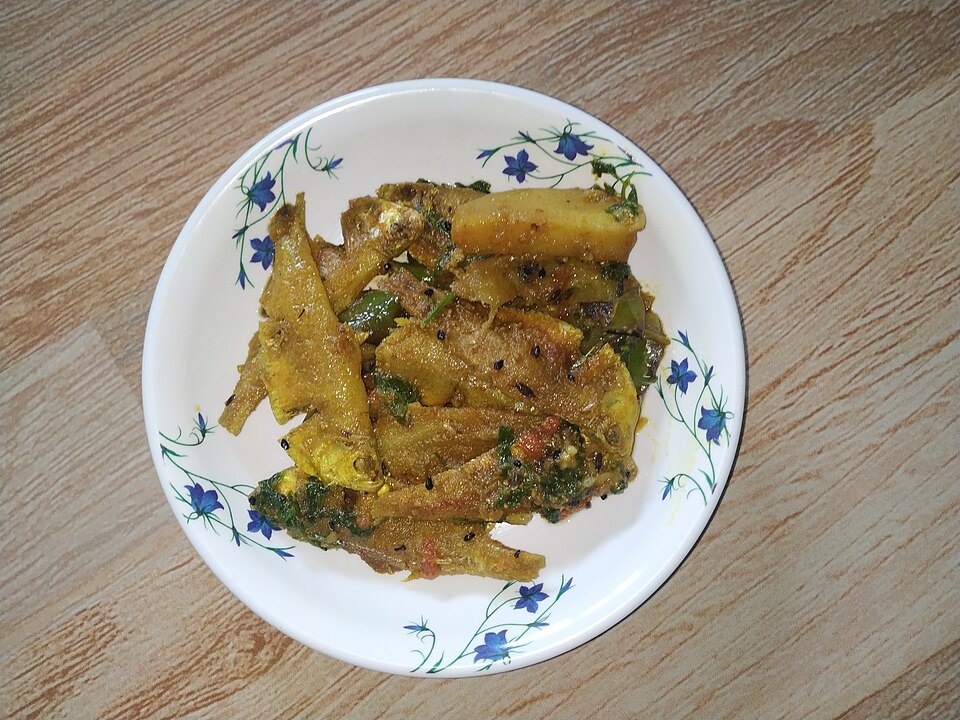 Gang mourala machher chorchori - Traditional India dish