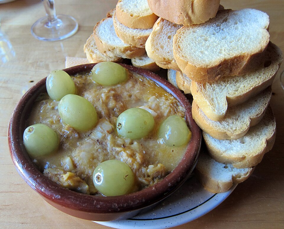 Gazpacho pastor - Traditional Spain dish