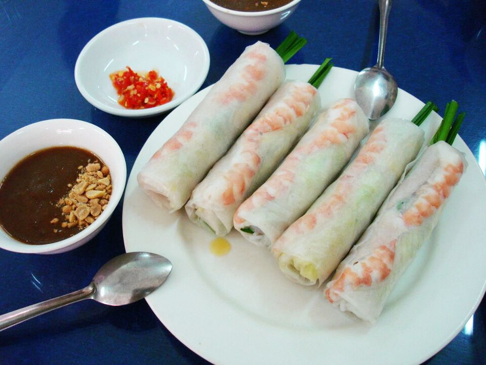 gỏi cuốn - Traditional Vietnam dish