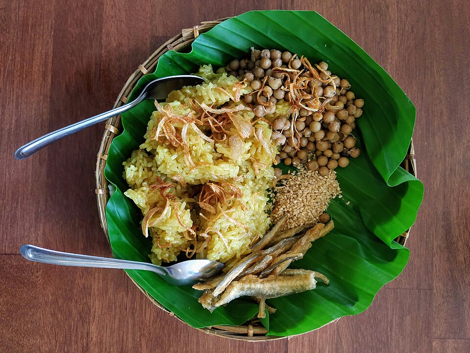 Hsi htamin - Traditional Myanmar dish