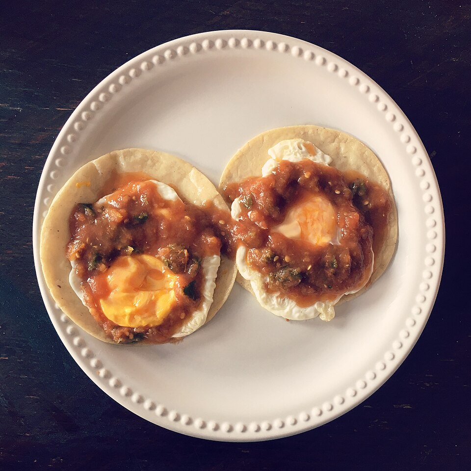 huevos rancheros - Traditional Mexico dish