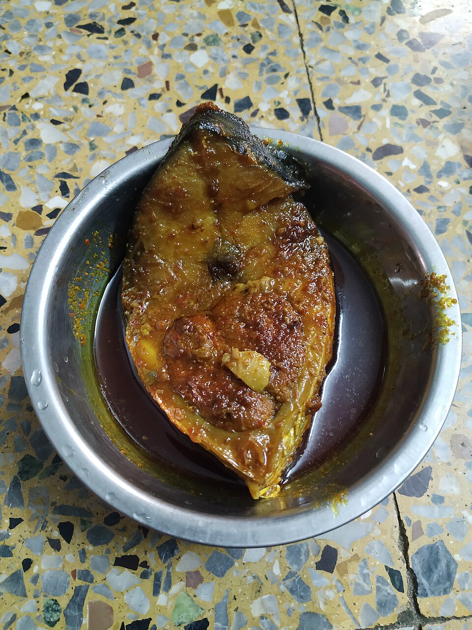 Ilish jeere bhapa