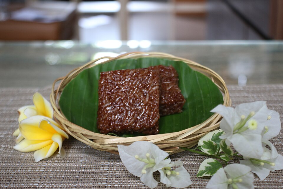 Jaja Wajik - Traditional Indonesia dish
