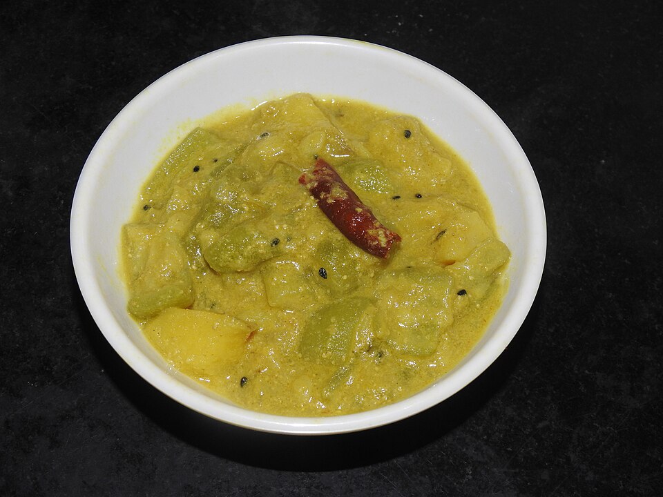 Jhinge alu posto - Traditional India dish