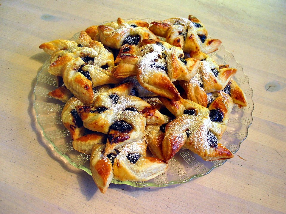 joulutorttu - Traditional Finland dish
