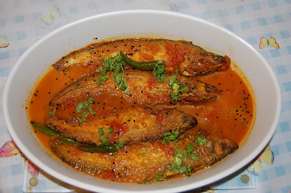 Kalojeera diye pabda machher jhol - Traditional India dish