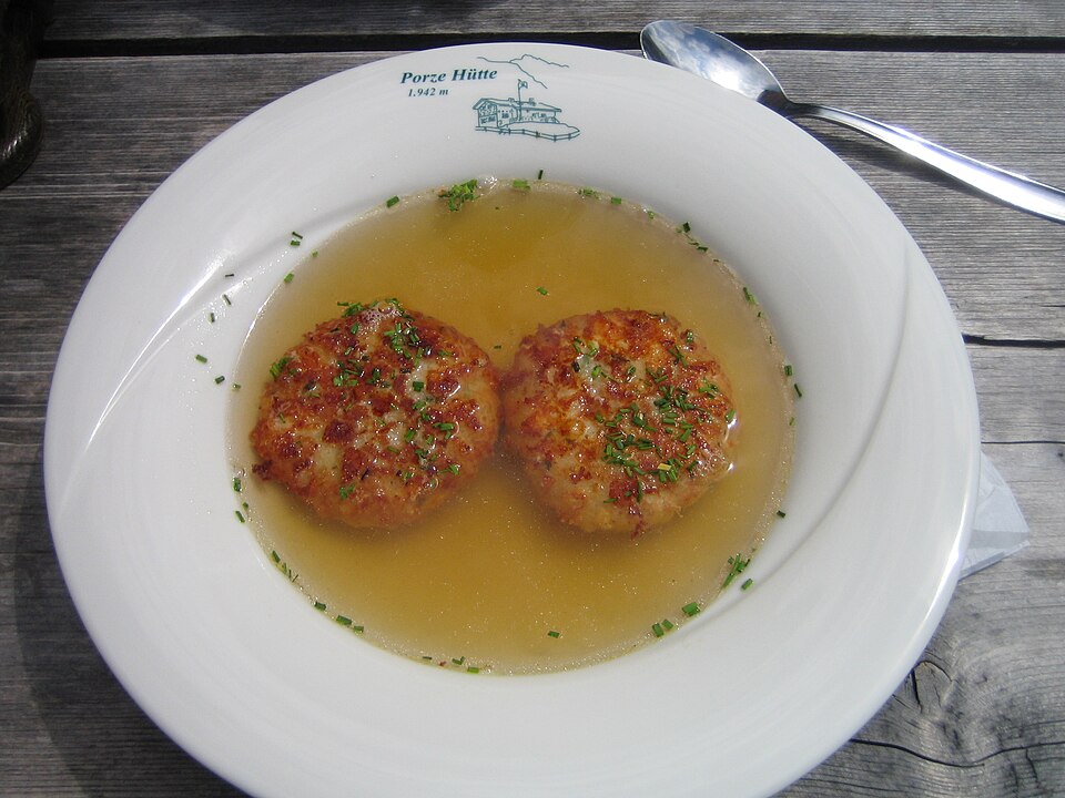 Kaspressknödel - Traditional Austria dish