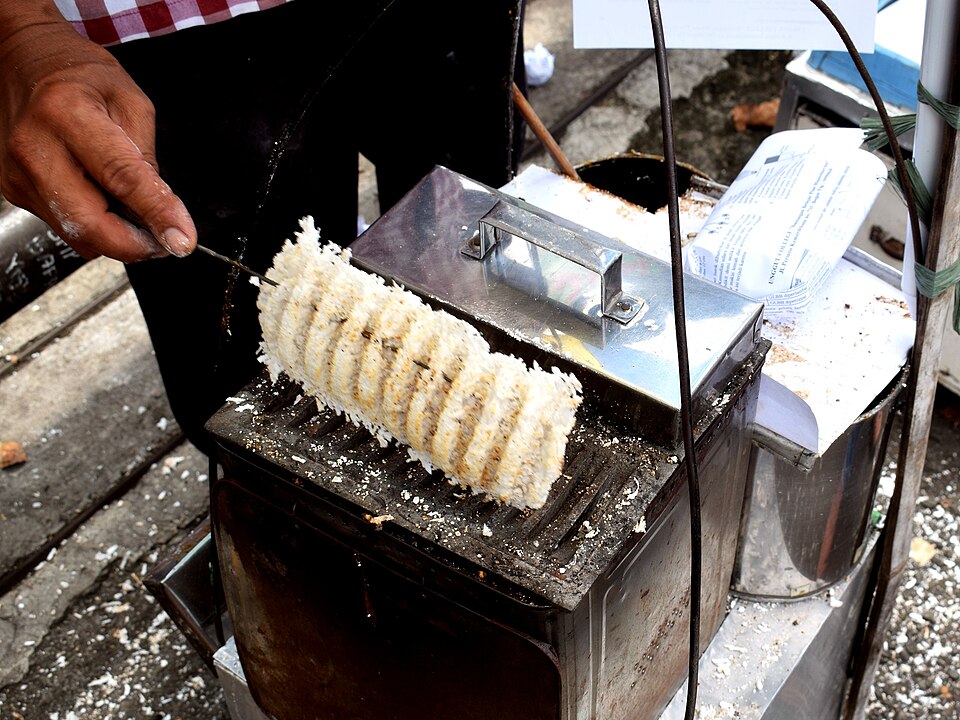 kue rangi - Traditional Indonesia dish