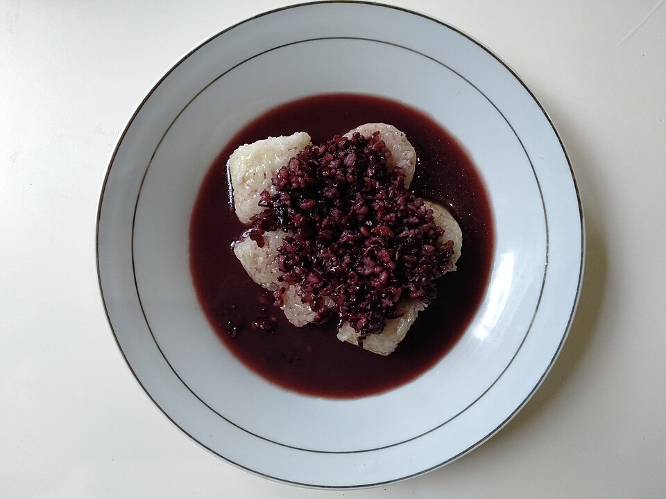Lamang tapai - Traditional Indonesia dish