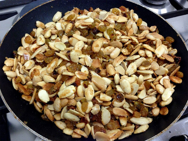 اللوز والزبيب - Traditional Morocco dish