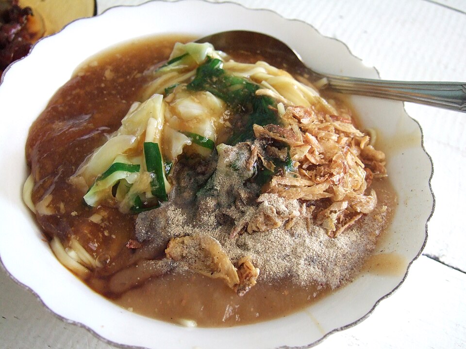 Mi ongklok - Traditional Indonesia dish