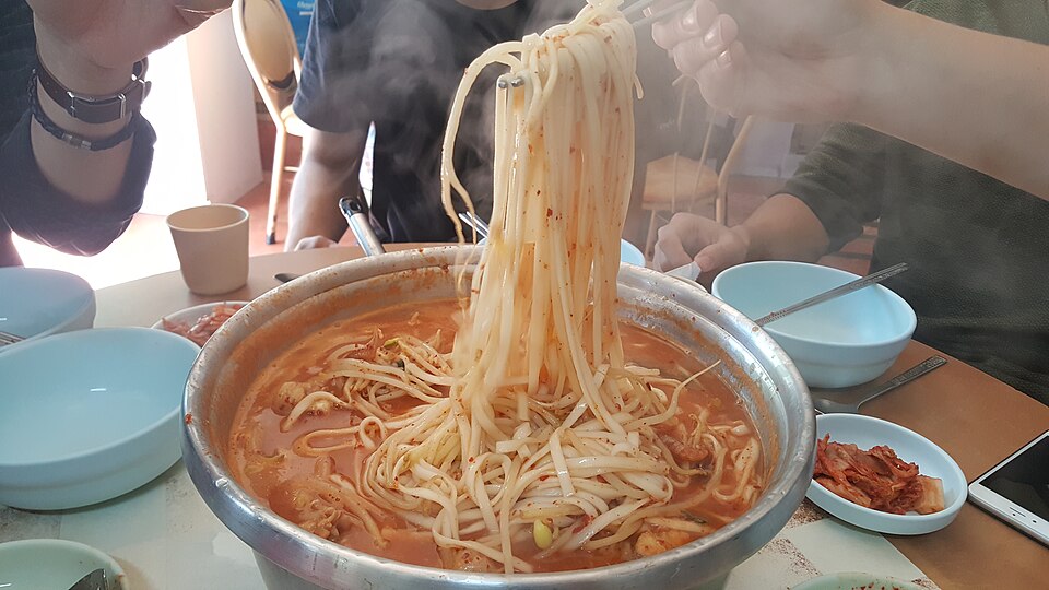 moriguksu - Traditional South Korea dish