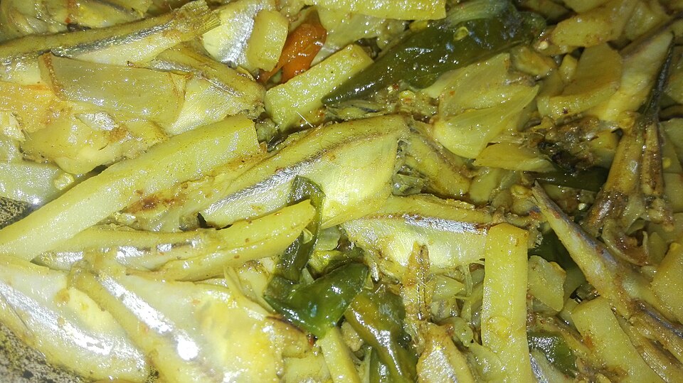 Mourala machher charchari - Traditional India dish