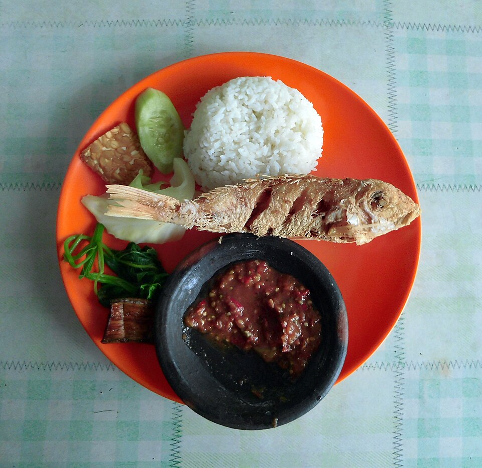 nasi tempong - Traditional Indonesia dish