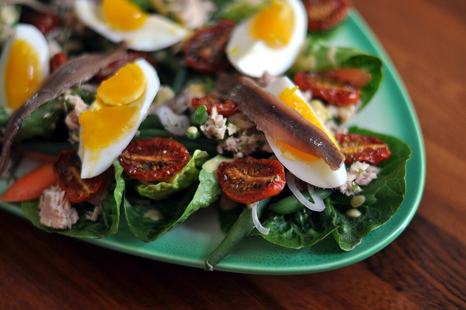 Niçard salad - Traditional France dish