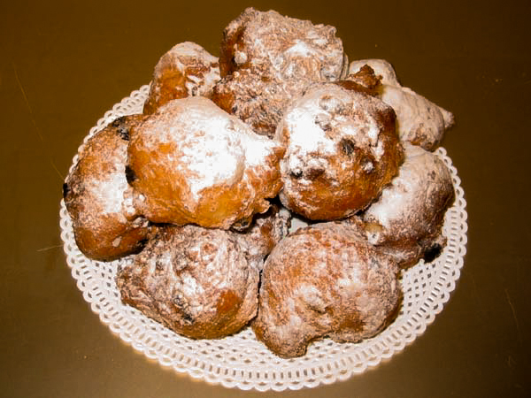 oliebol - Traditional Netherlands dish