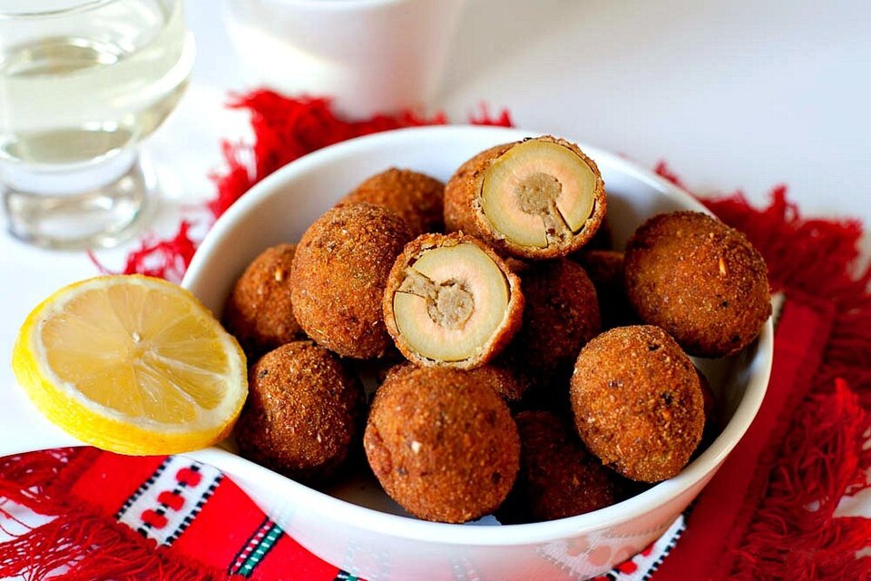 olive all'ascolana - Traditional Italy dish