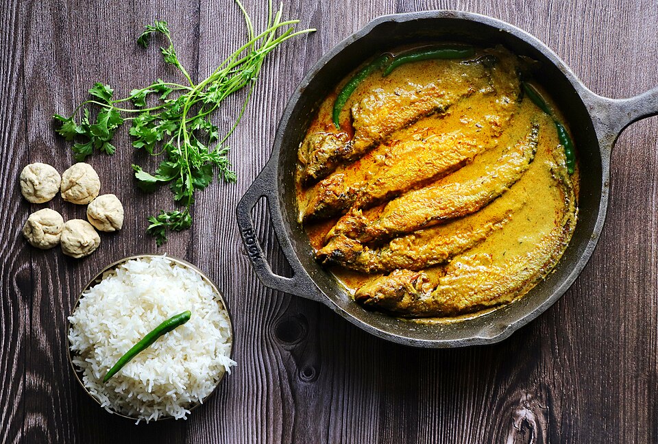 Pabda machher jhal - Traditional India dish