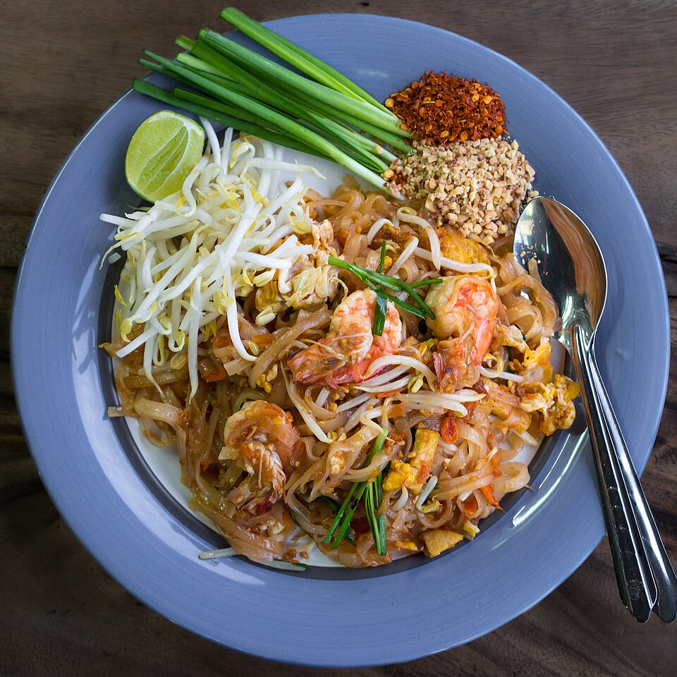 pad thai - Traditional Thailand dish