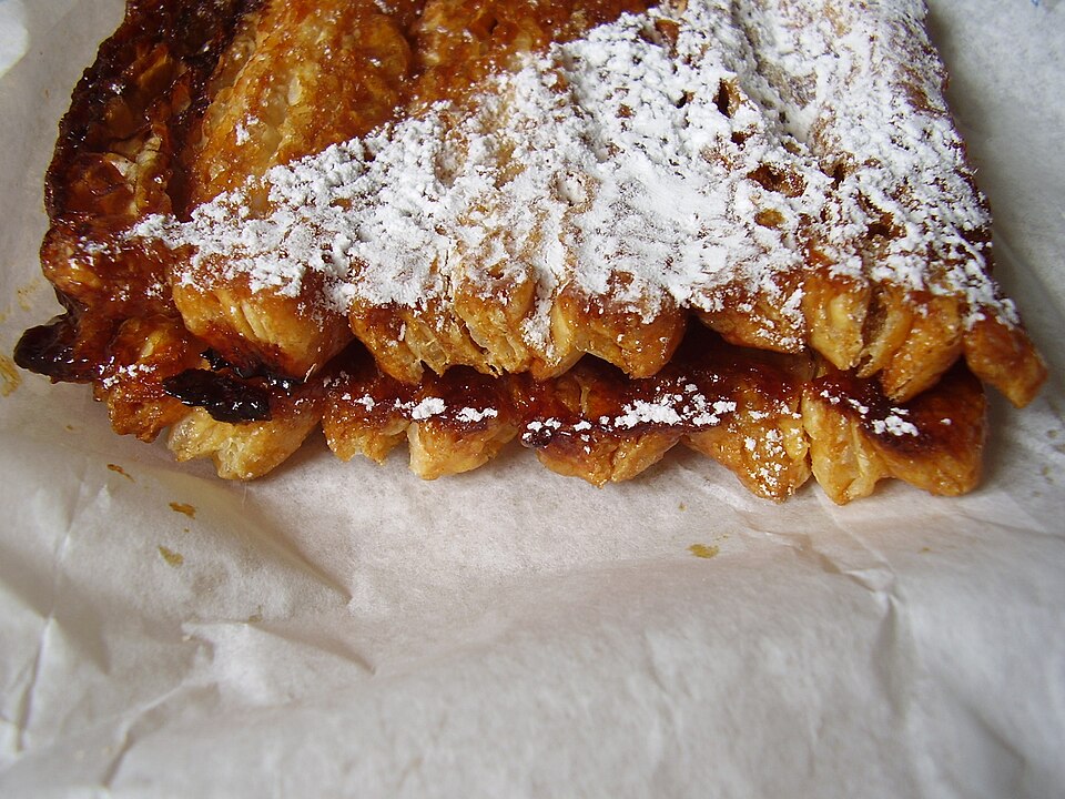 paille (pastry) - Traditional France dish