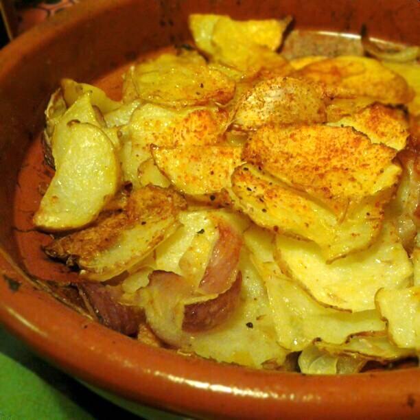 patatas a lo pobre - Traditional Spain dish