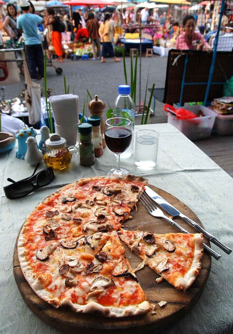 pizza funghi - Traditional Italy dish