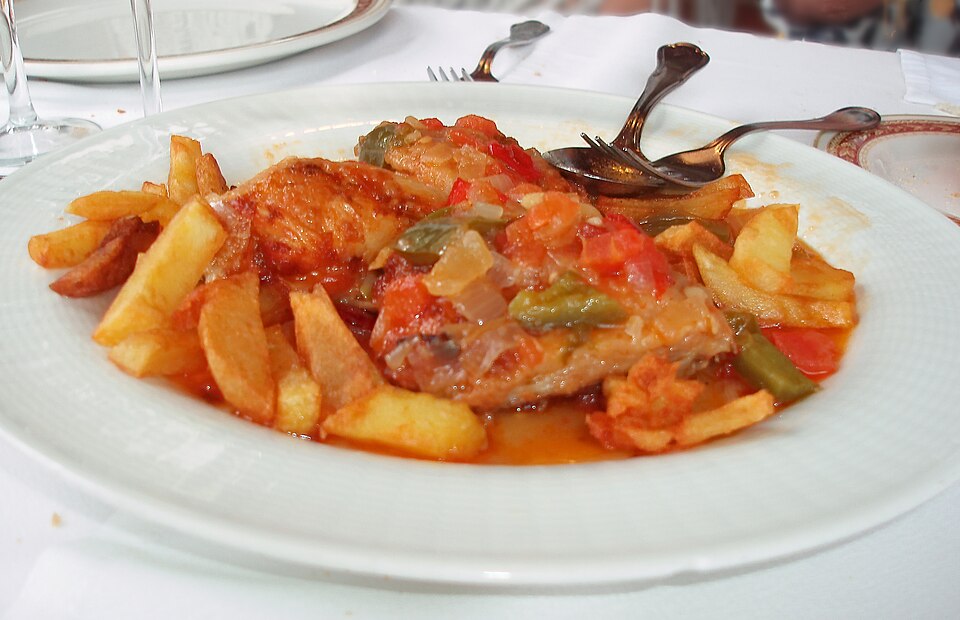 Pollo al chilindrón - Traditional Spain dish