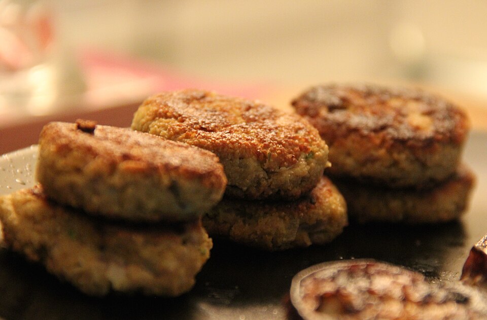Postor bora - Traditional India dish
