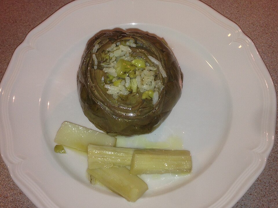 rice-stuffed artichoke - Traditional Türkiye dish
