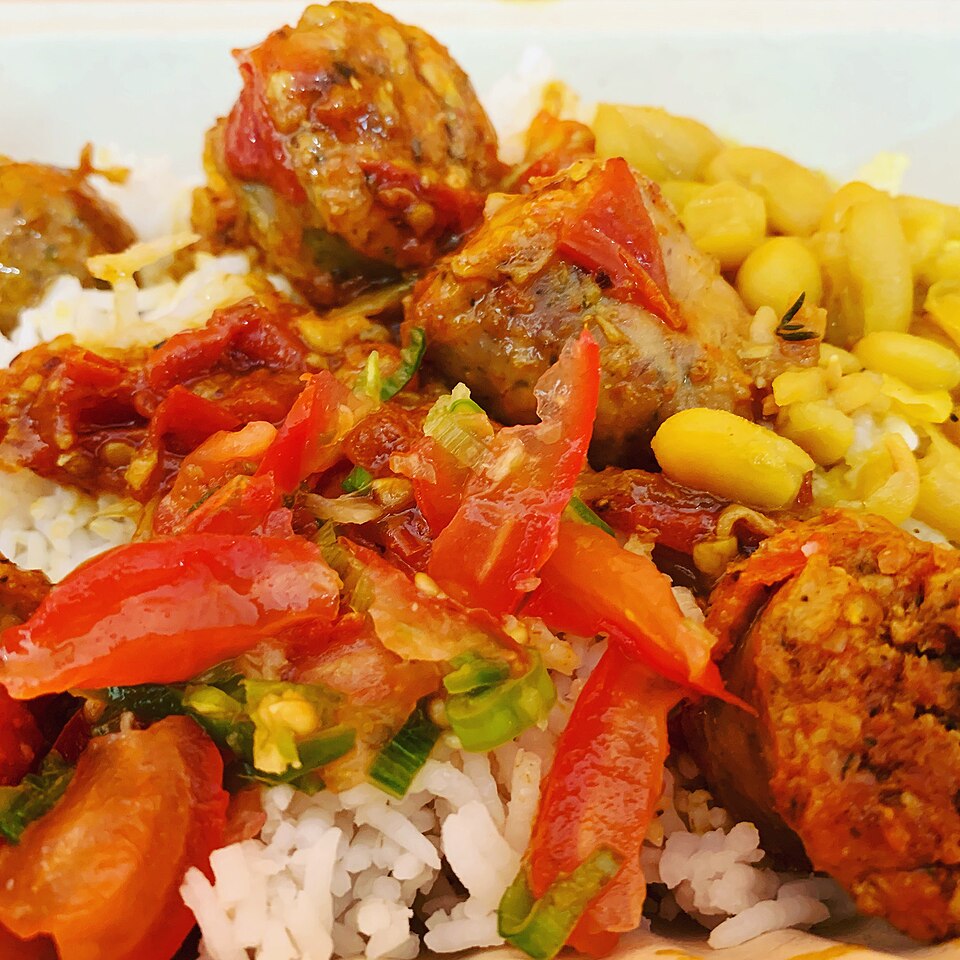 Rougail saucisses - Traditional France dish