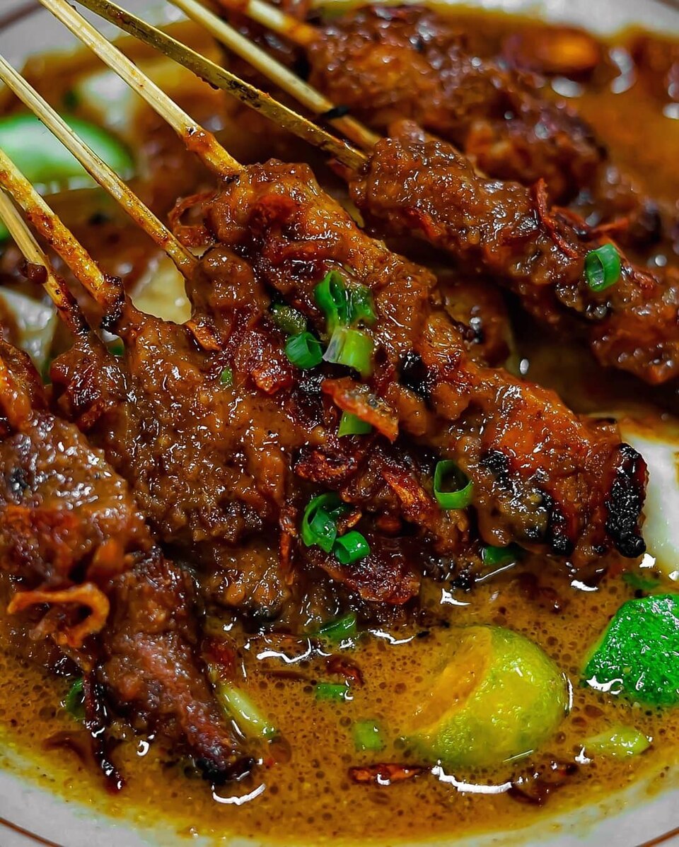 sate madura