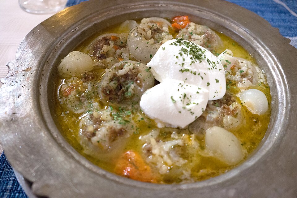 stuffed onions - Traditional Türkiye dish