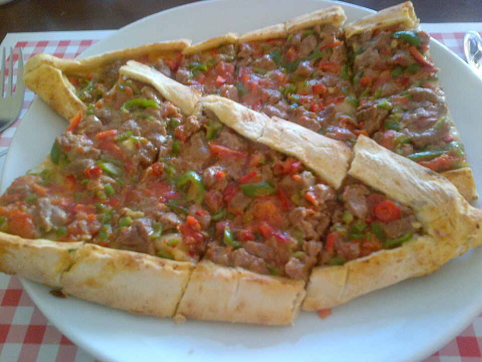 tahinli pide - Traditional Türkiye dish