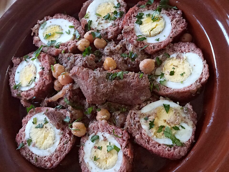 Tajine Lmadgoug - Traditional Algeria dish