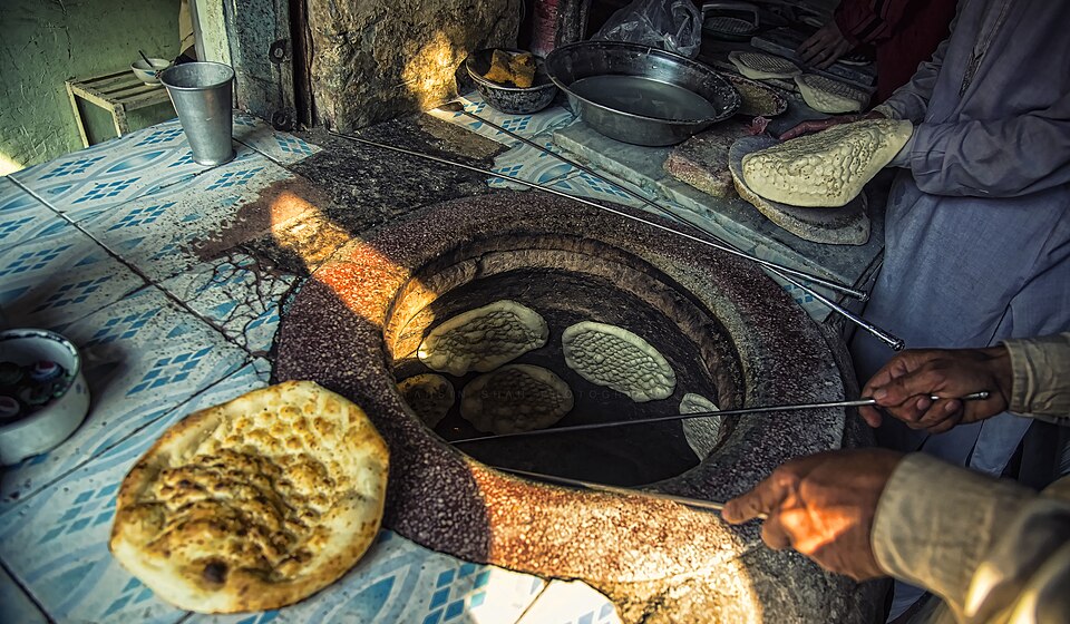 tandoor bread - Traditional Iraq dish