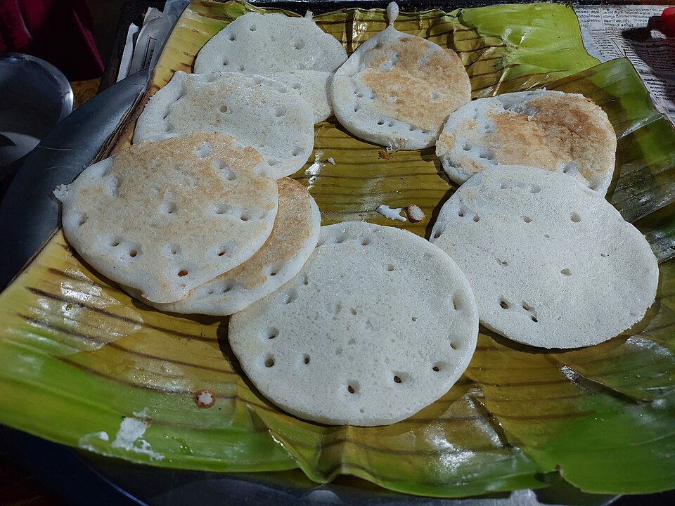 Thattu dosa