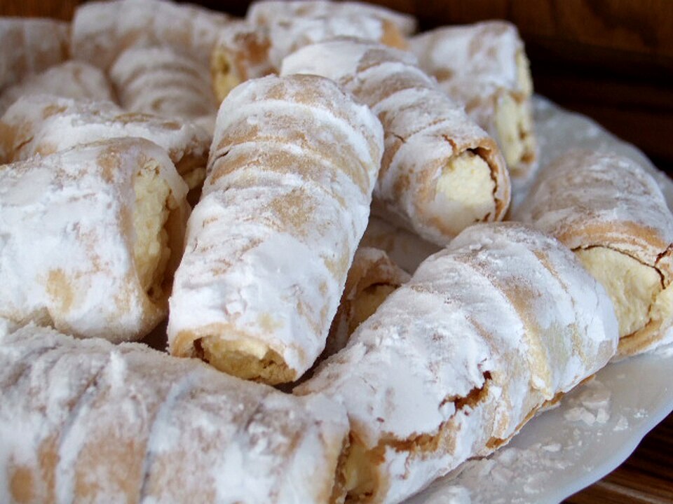 torpedo dessert - Traditional Türkiye dish